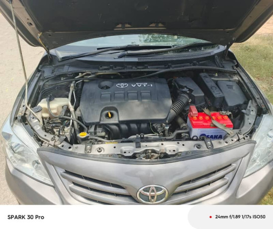 toyota-corolla-gli-2013-speical-edition-big-9