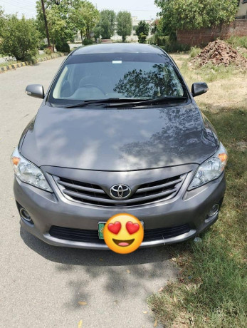 toyota-corolla-gli-2013-speical-edition-big-0