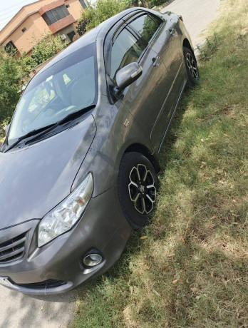 toyota-corolla-gli-2013-speical-edition-big-2