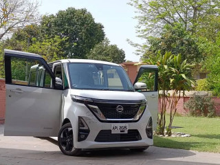 nissan-roox-2022