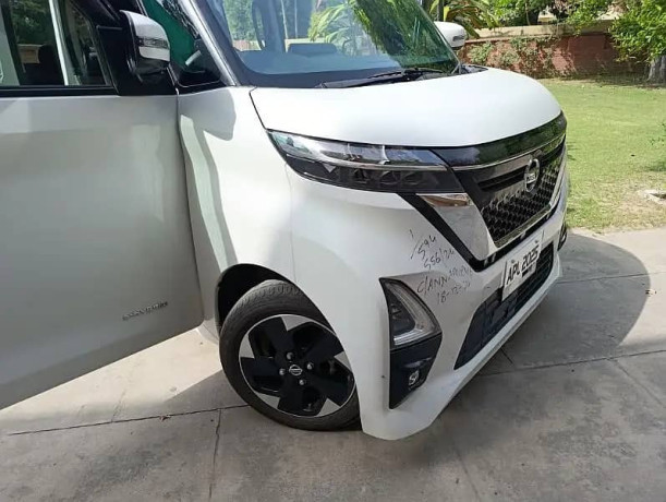 nissan-roox-2022-big-1