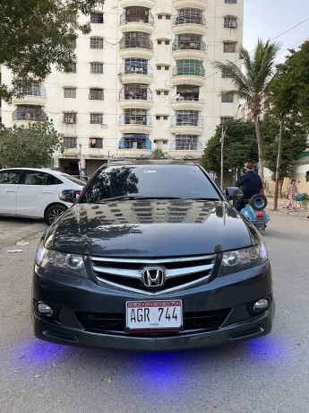honda-accord-cl9-big-1