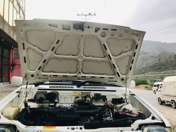 suzuki-mehran-vxr-2017-big-14