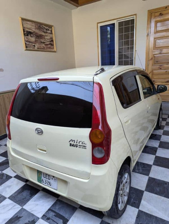 daihatsu-mira-2011-big-2