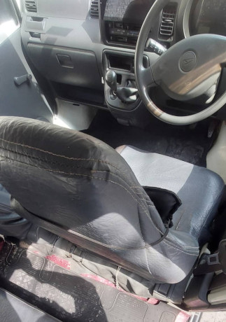 daihatsu-hijet-cargo-20062012-big-12