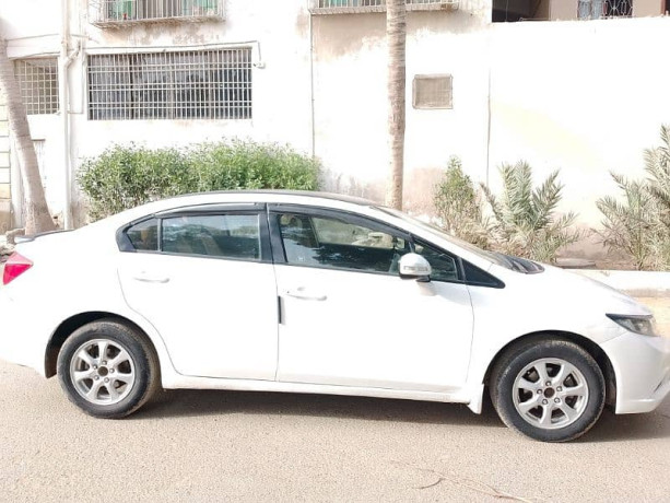 honda-civic-vti-2016-big-1