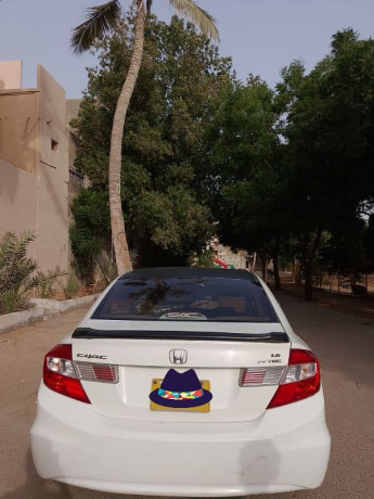honda-civic-vti-2016-big-6