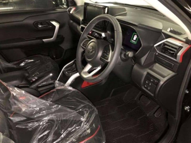 toyota-raize-z-package-20202025-45-grade-verifiable-auction-sheet-big-5