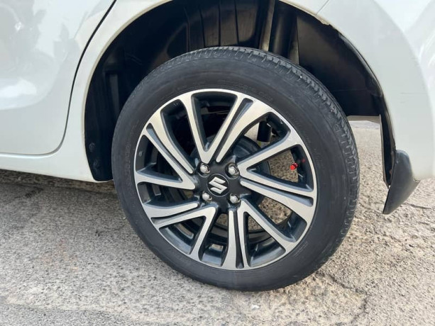 suzuki-swift-glx-cvt-2022-big-17