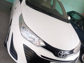 toyota-yaris-2021