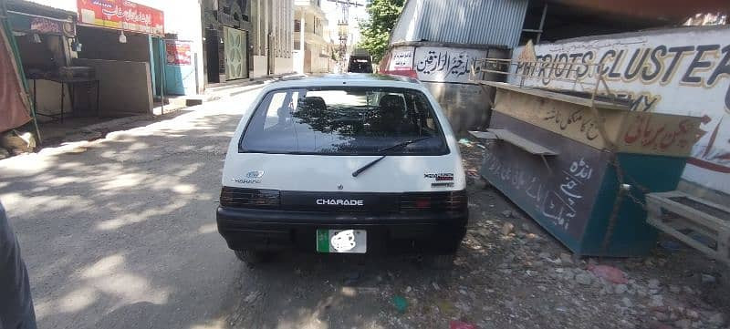 daihatsu-charade-1988-big-1