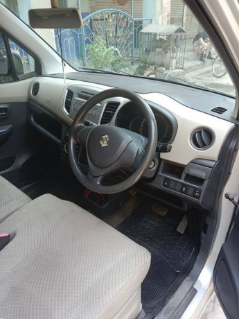 suzuki-wagon-r-2014-big-7