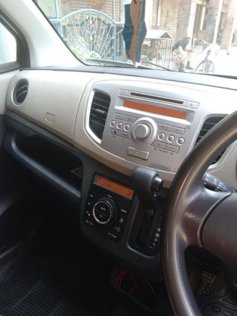suzuki-wagon-r-2014-big-6