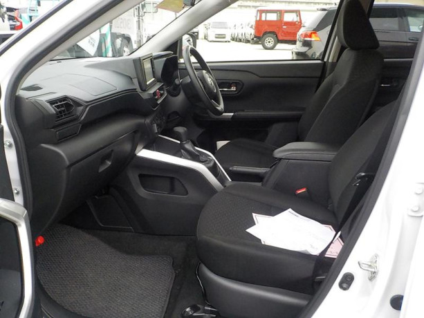 toyota-raize-xs-2019-big-3