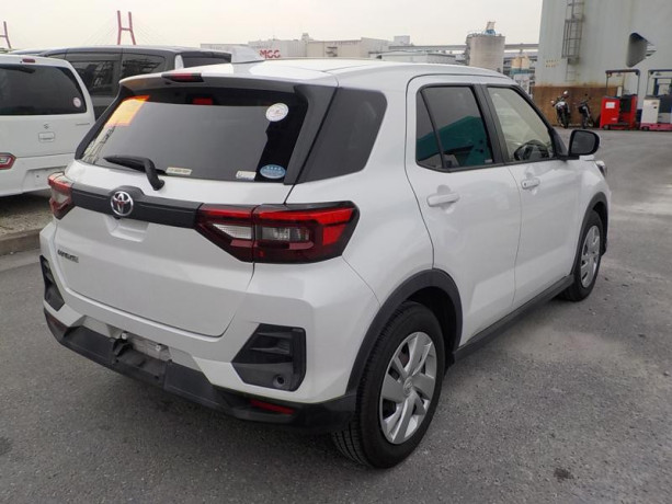 toyota-raize-xs-2019-big-1