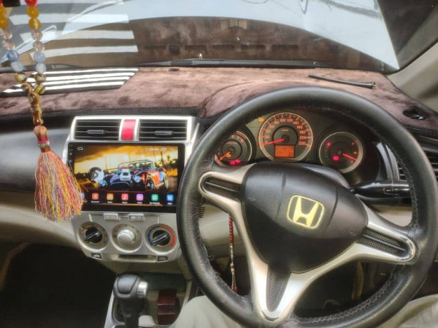 honda-city-2013-big-9