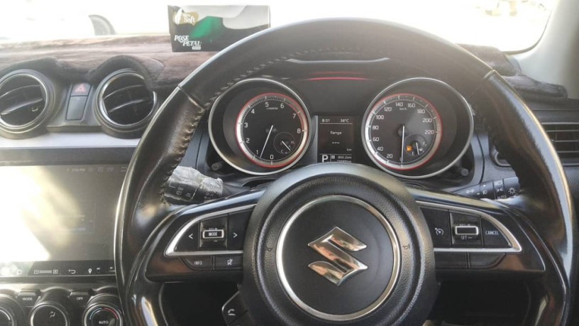 suzuki-swift-glx-2022-top-of-the-line-big-3