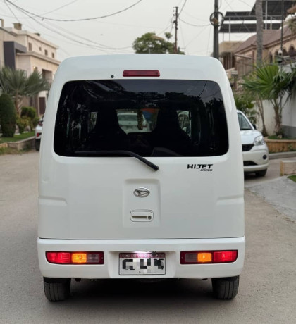 hijet-half-cruise-big-9