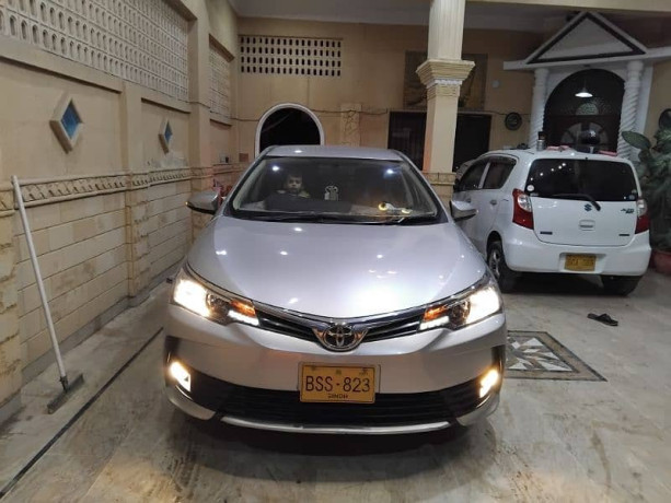 toyota-corolla-altis-2021-near-5-star-chowrangi-big-9
