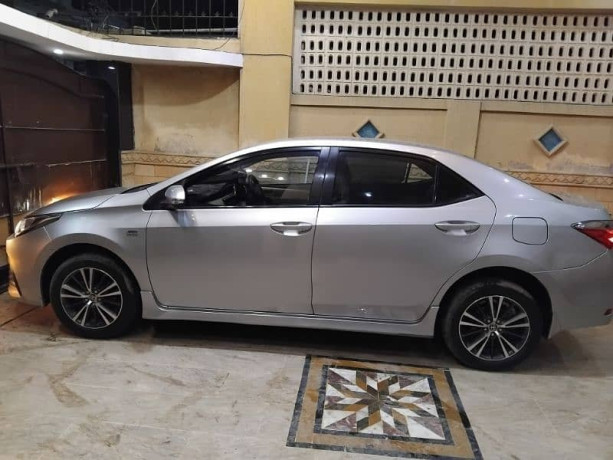 toyota-corolla-altis-2021-near-5-star-chowrangi-big-11
