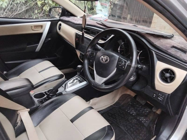 toyota-corolla-altis-2021-near-5-star-chowrangi-big-2