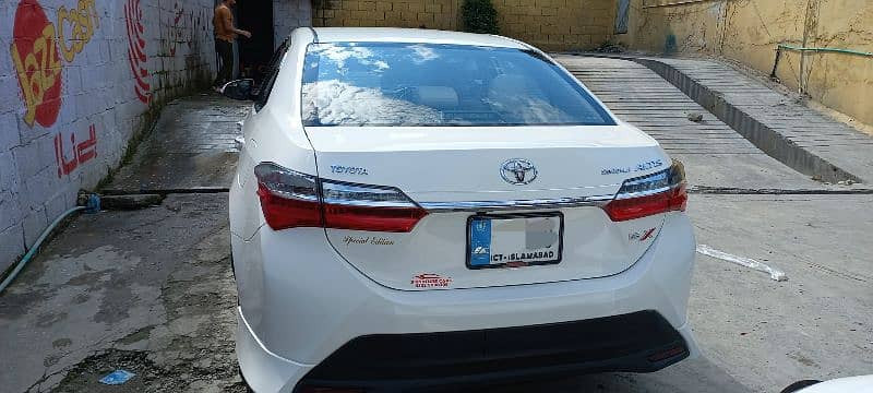 toyota-altis-16-spical-edition-big-12