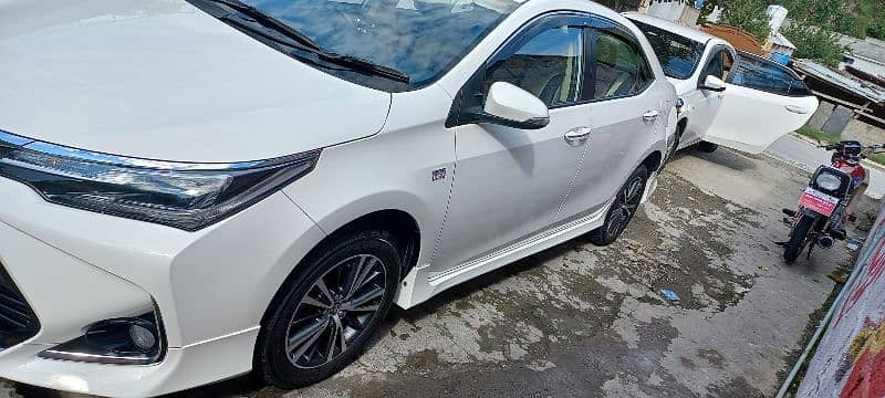 toyota-altis-16-spical-edition-big-1