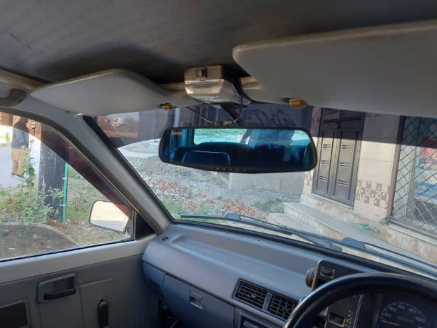 suzuki-mehran-2000-big-9
