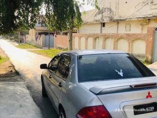 mitsubishi-lancer-2005
