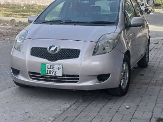 toyota-vitz-2006