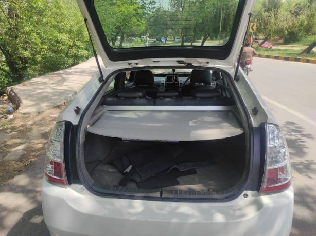 toyota-prius-2007-big-2