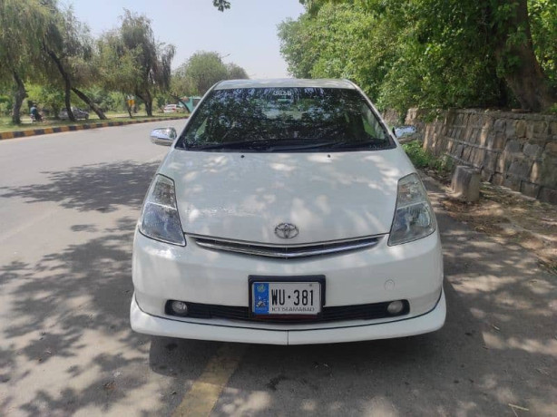 toyota-prius-2007-big-4