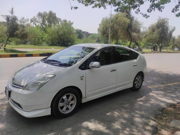 toyota-prius-2007-big-1