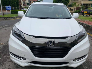 honda-vezel-z-sensing-top-of-the-line