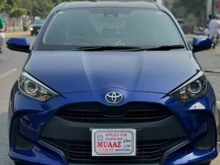 toyota-yaris-x-hatchback-2022