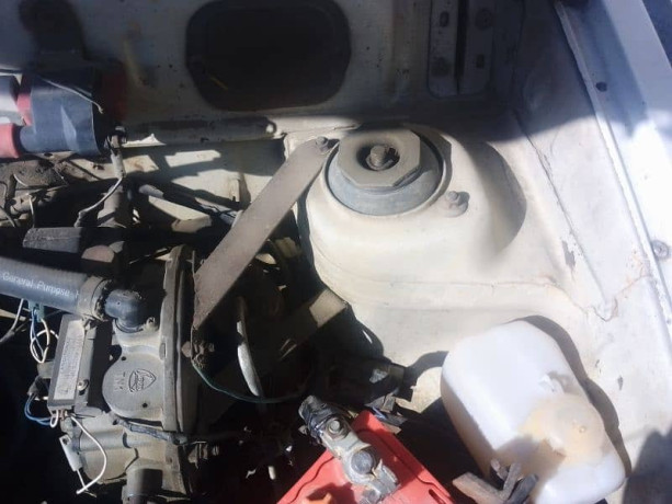 suzuki-mehran-vxr-2006-big-15