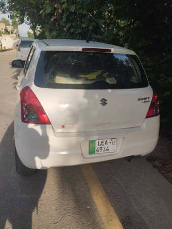 suzuki-swift-2012-big-2