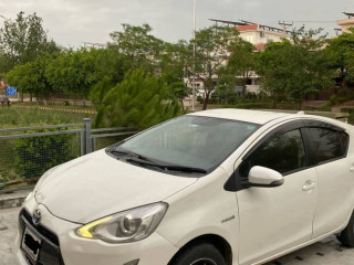 toyota-aqua-s