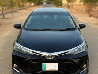 toyota-corolla-altis-grande-201516
