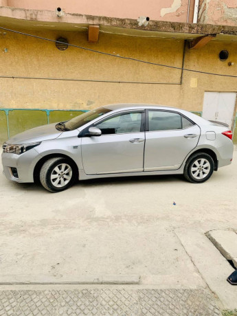 corolla-altis-18-big-6