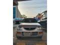 coure-2003-automatic-very-neat-car-small-4
