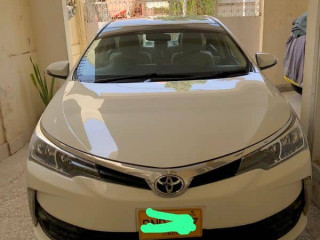 toyota-corolla-gli-2018-model-automatic-full-original