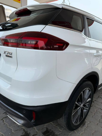 proton-x70-premium-fwd-big-11