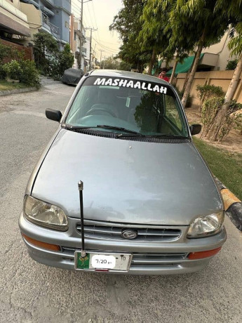 daihatsu-cuore-2010-big-0