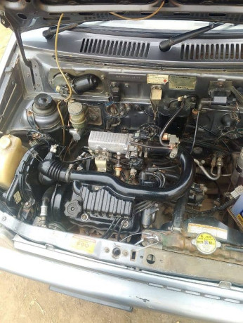 suzuki-mehran-vxr-2013-big-5