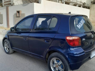 toyota-vitz-2006