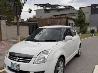 suzuki-swift-dlx-automatic