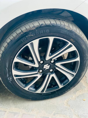suzuki-swift-glx-big-9