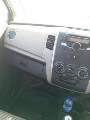 suzuki-wagon-r-2019-big-9