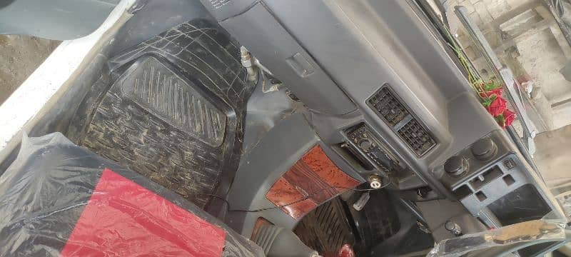 suzuki-mehran-vx-1995-big-12